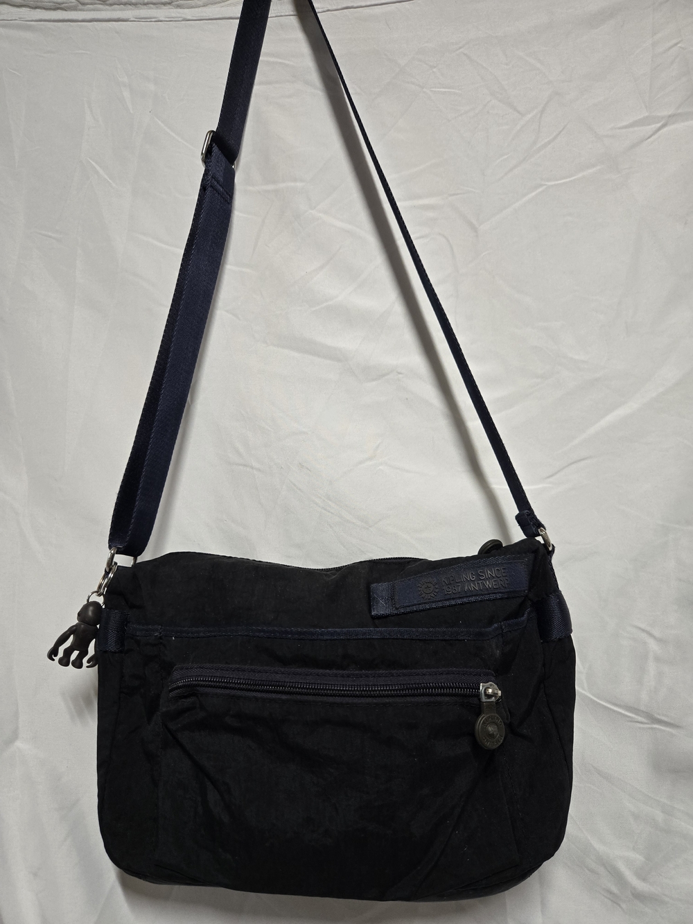 RARE Y2K Kipling Black Canvas Crossbody Shoulder Bag